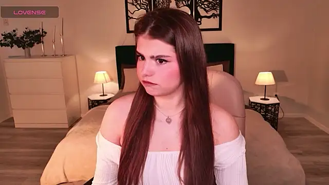 AdeliaKiss online show from April 13, 4:36 am