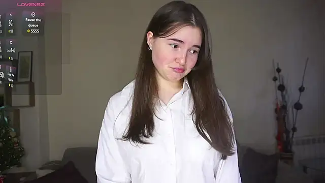 CathrynDail online show from April 23, 6:21 am