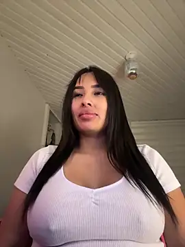 Snapshot of Anily_Lovely chatting on October 5, 12:26 am Anily Lovely online show from October 5, 12:26 am