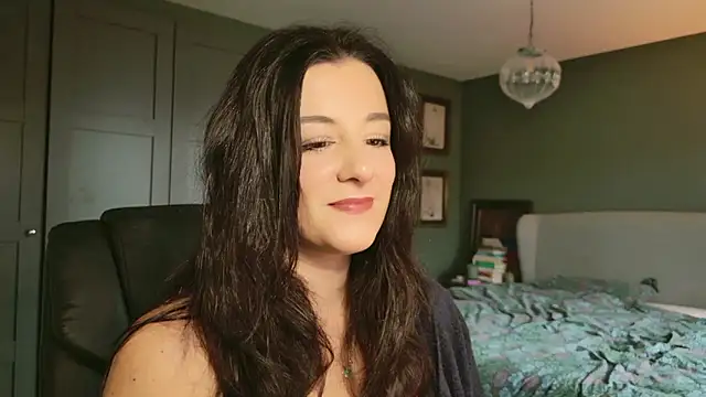 yourcassiexo online show from January 12, 10:42 am