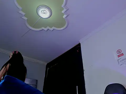 Eyleen Santos online show from February 17, 8:19 pm