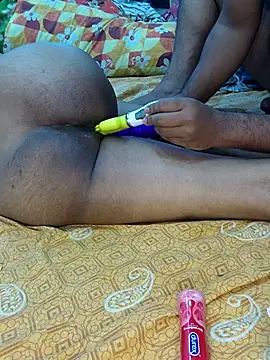 Yashikaa cpl online show from December 4, 10:06 am