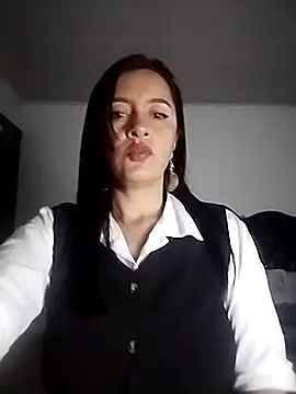 Snapshot of hailey85 chatting on October 3, 10:59 pm hailey85 online show from October 3, 10:59 pm