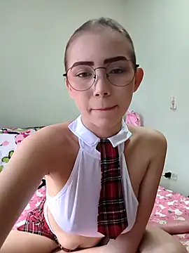 Pixel Kaelyx online show from December 4, 4:52 pm