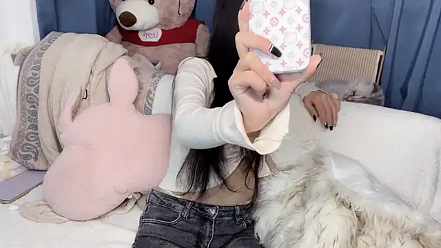 Lili-2 online show from November 8, 4:01 pm