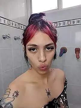 Derieri D online show from September 28, 9:20 pm