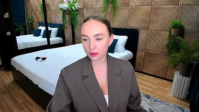 TrueReincarnation online show from September 19, 7:57 pm