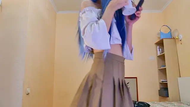 hard candyy online show from February 11, 12:06 pm