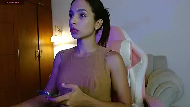 AnnitaSerna  online show from December 5, 3:28 am