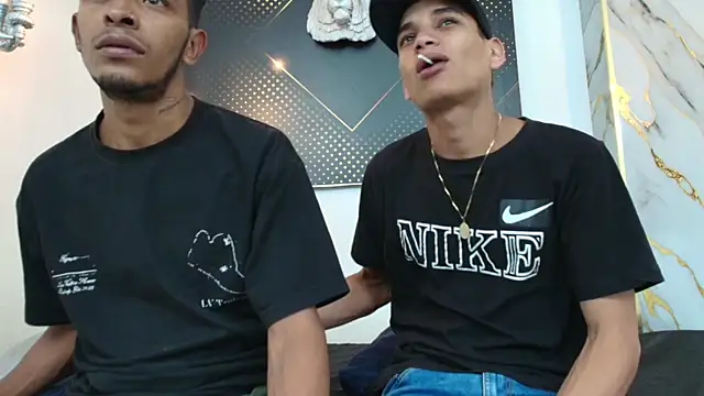 Snapshot of JordanAndAndrew chatting on September 23, 7:34 pm JordanAndAndrew online show from September 23, 7:34 pm