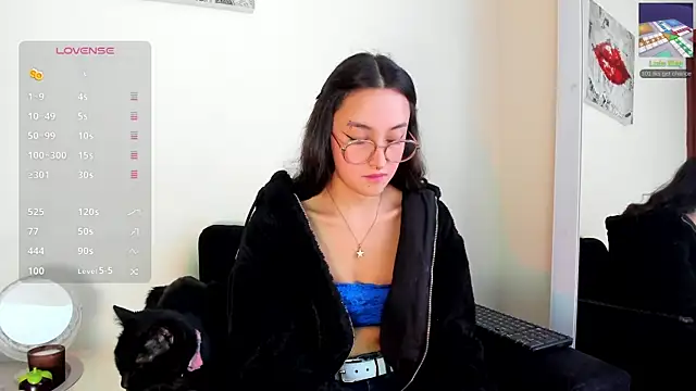 its  angelica  online show from January 17, 8:16 pm