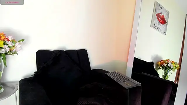 victoria  lace  online show from April 16, 1:17 am