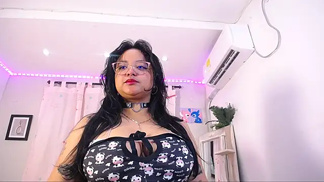 alaia 03 online show from September 24, 11:20 am