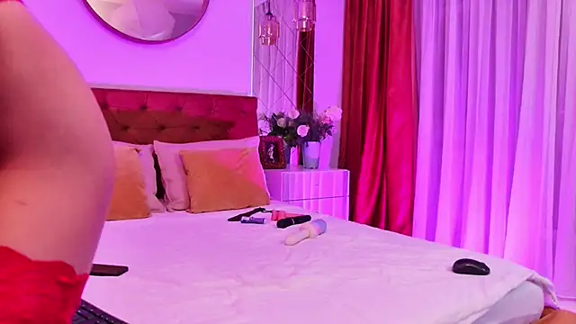 CassieFox  online show from October 18, 6:31 pm