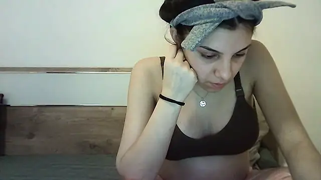 Ahotkittyxxx online show from November 11, 8:06 pm