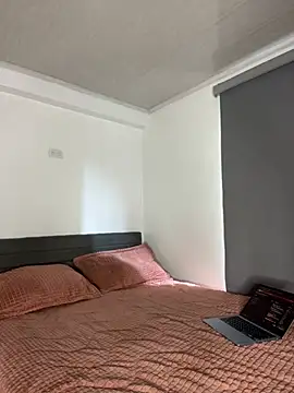 floriamANDjazmin online show from February 14, 6:54 pm