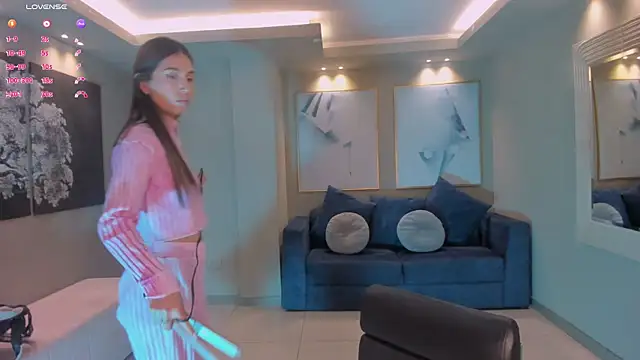 TaraLawrence online show from October 18, 4:48 am