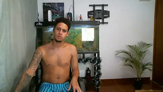 JacobandChloee online show from November 27, 2:47 am