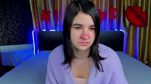  Polly Love  online show from February 13, 9:44 am