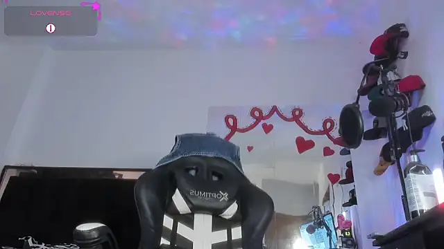 Snapshot of Moon_Sammy chatting on September 10, 1:22 pm Moon Sammy online show from September 10, 1:22 pm