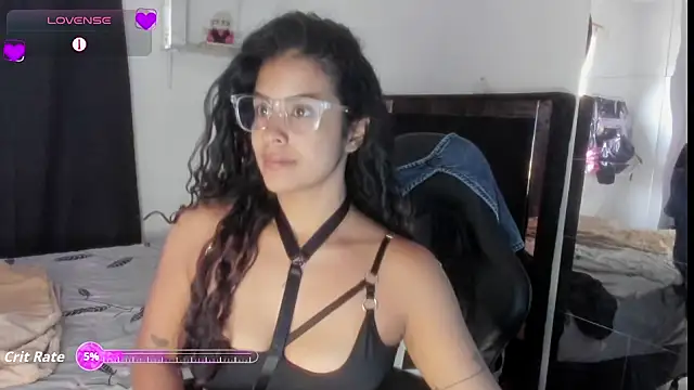 Snapshot of Moon_Sammy chatting on October 10, 1:38 pm Moon Sammy online show from October 10, 1:38 pm