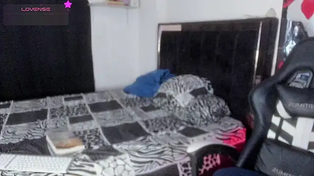 Snapshot of Moon_Sammy chatting on September 9, 1:11 pm Moon Sammy online show from September 9, 1:11 pm