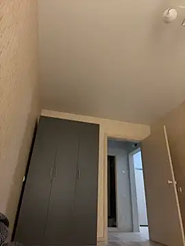 Holly Molii online show from April 18, 2:14 am