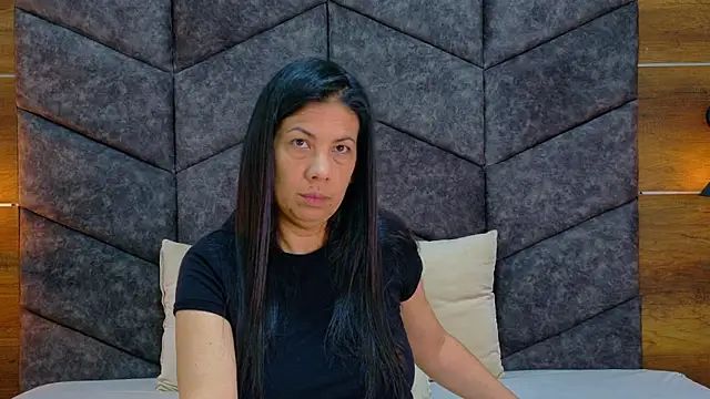 JaylaScott   online show from February 1, 11:42 am