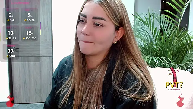 Lucia star   online show from November 5, 2:50 am