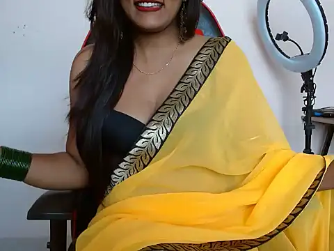 Snapshot of miss_sona27 chatting on September 21, 7:07 am miss sona27 online show from September 21, 7:07 am