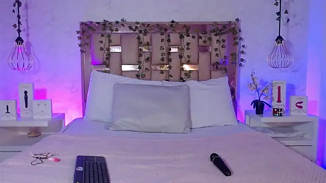 Snapshot of GigiVolkova chatting on September 10, 8:31 pm GigiVolkova online show from September 10, 8:31 pm