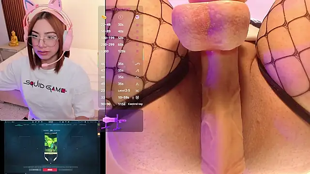 Snapshot of CamilaVegas_ chatting on October 8, 1:04 pm CamilaVegas online show from October 8, 1:04 pm
