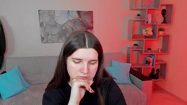 BonneyLove online show from February 13, 10:00 pm