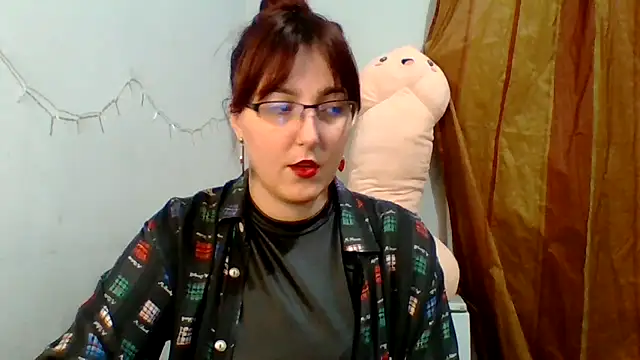 MiaStika online show from September 26, 5:54 pm