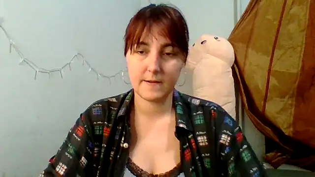 MiaStika online show from September 28, 4:12 pm