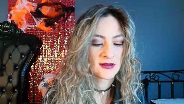 AryTorres  online show from October 28, 10:43 am