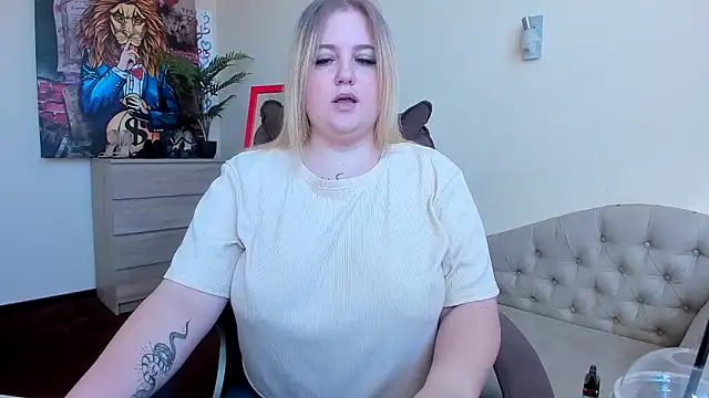 Snapshot of Doliss chatting on September 14, 6:44 am Doliss online show from September 14, 6:44 am