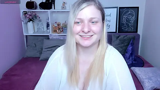 AnnaXCherri online show from October 31, 5:53 am