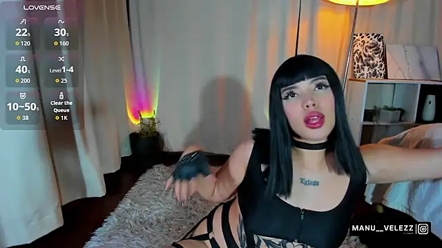 Manu Velez online show from November 8, 5:12 am