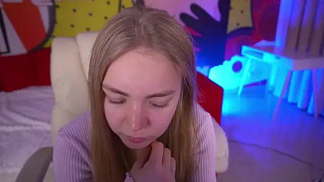 EmilySunshineS online show from January 17, 1:40 pm