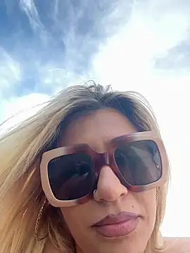 Lorehottie online show from June 3, 2:33 pm