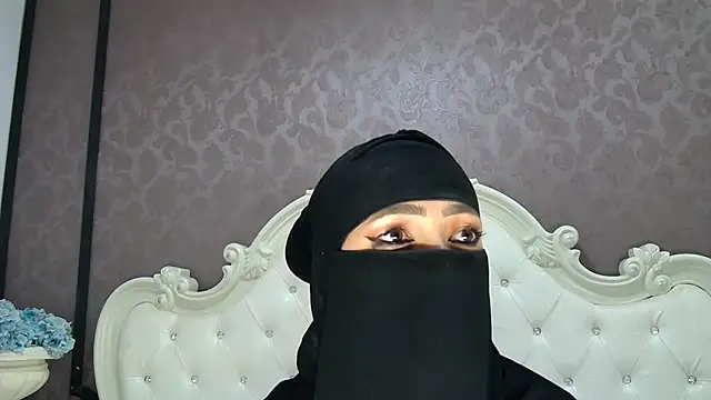 Snapshot of Hajar_Kar chatting on October 10, 8:30 am Hajar Kar online show from October 10, 8:30 am