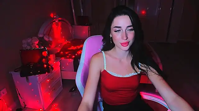 lovely desire online show from October 9, 1:15 pm