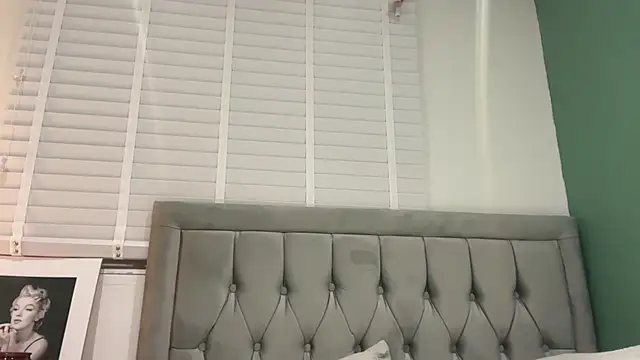 Leylah Linda online show from November 28, 11:08 pm