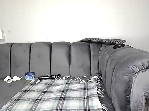 Pearl 00 online show from December 22, 6:55 pm