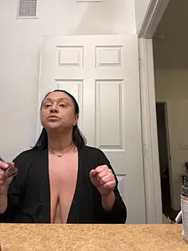 AlyssiaAmoreXO online show from October 10, 10:58 pm