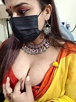 Snapshot of Hey_Muskan chatting on October 17, 10:40 am Hey Muskan online show from October 17, 10:40 am