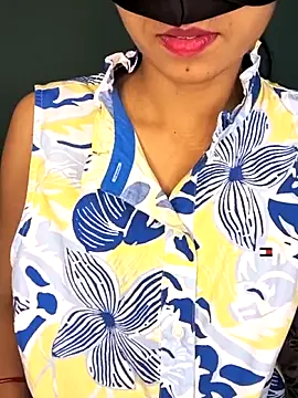 cute simmy0 online show from May 11, 4:04 pm
