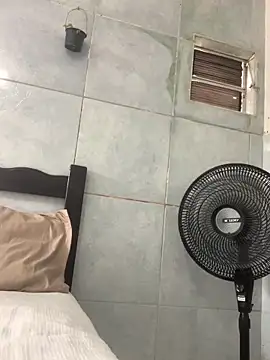 Gabrielleof online show from April 6, 1:56 pm