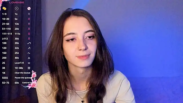 EvaBradley online show from September 29, 6:35 pm